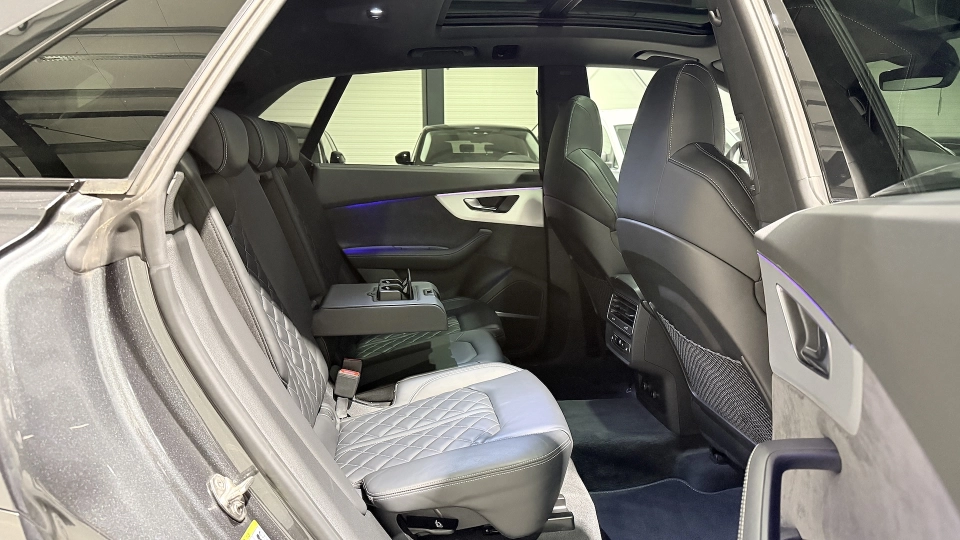 Audi Q8 Competition 60 TFSIe B&O Trapa Headup Memorii Pneumatic - imaginea 26