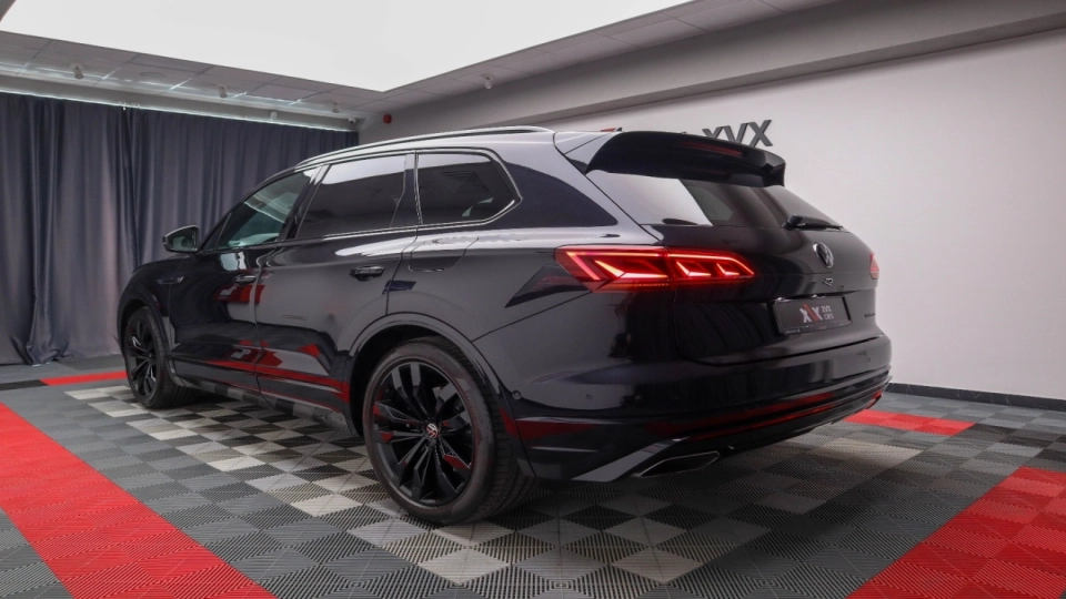 VW Touareg R Line 462 cai Panoramic IQ Light Ventilatie Keyless HeadUp - imaginea 3