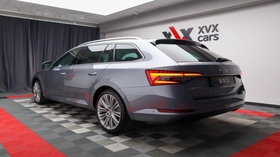 Skoda Superb DSG 4x4 Panoramic ACC Ventilatie BlindSpot Lane Cockpit - imaginea 4