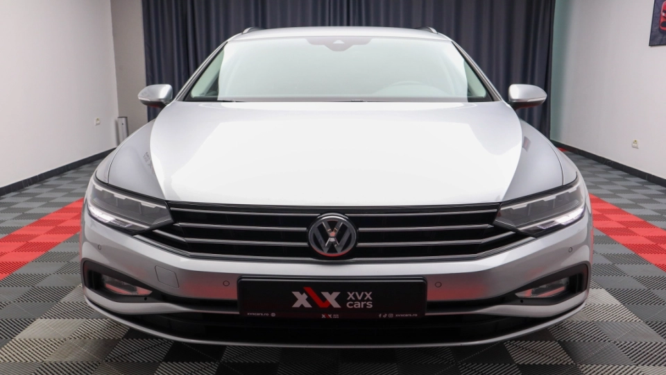 Volkswagen Passat Combi 2.0TDI DSG Lane Assist ACC Android Auto/Apple - imaginea 2