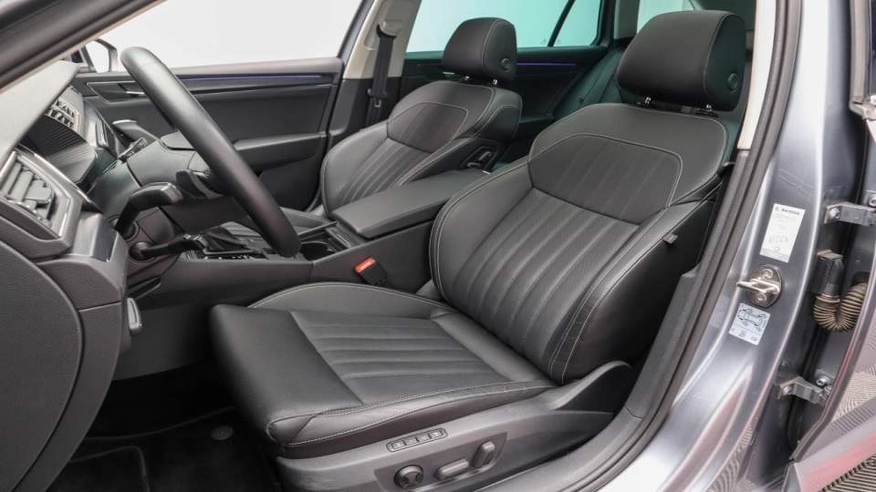 Skoda Superb DSG 4x4 Panoramic ACC Ventilatie BlindSpot Lane Cockpit - imaginea 25