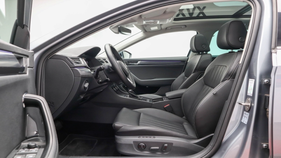 Skoda Superb DSG 4x4 Panoramic ACC Ventilatie BlindSpot Lane Cockpit - imaginea 7