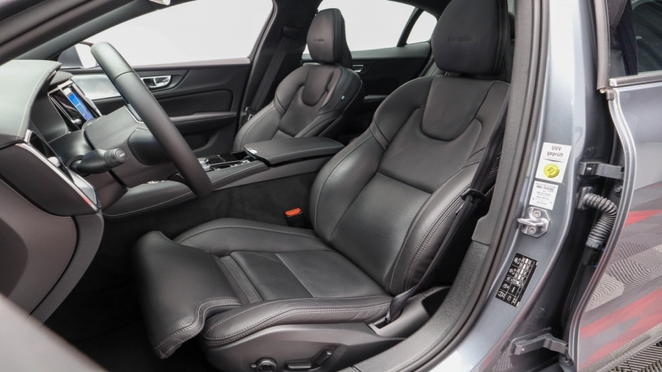 Volvo S60 T8 Plugin Hybrid Inscription Full Dotari Bowers&Wilkins Pano - imaginea 26