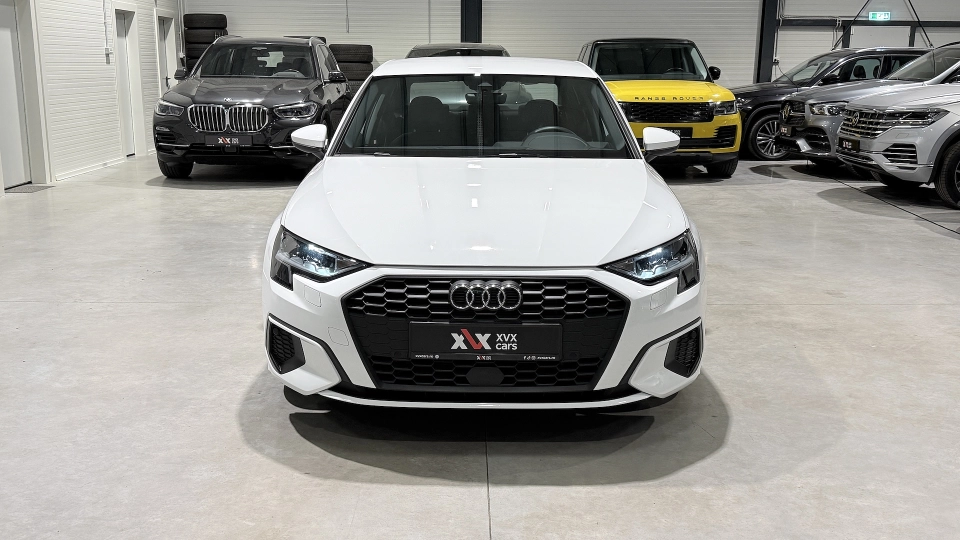 Audi A3 35 TFSI Manual Senzori spate - imaginea 9