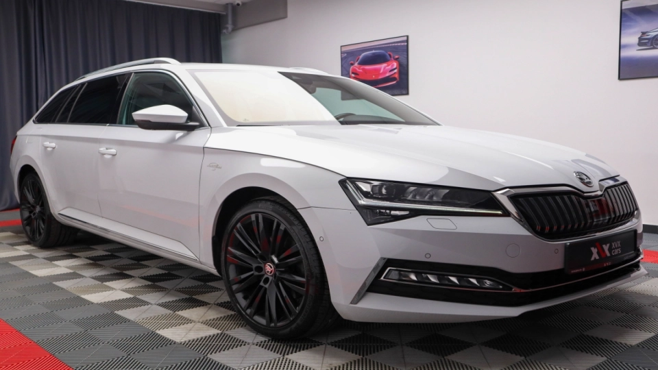 Skoda Superb Combi DSG PlugIn Pano Ventilatie Masaj Keyless ACC Matrix - imaginea 14