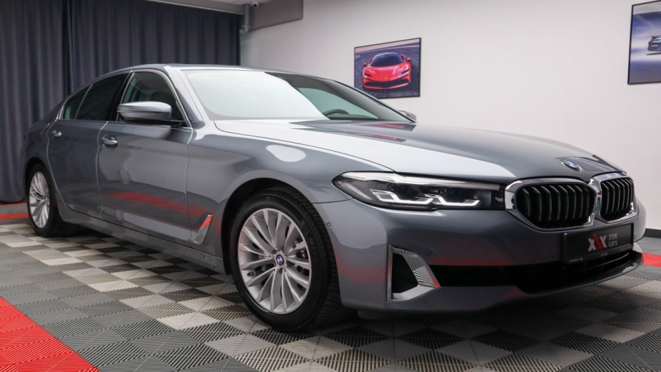BMW Seria 530e Luxury Line Trapa Keyless Go/Entry PieleMaro Cockpit - imaginea 11