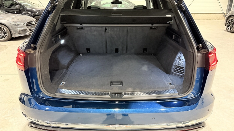VW Touareg eHybrid Masaj Ventilatie Panoramic IQ Light Keyless Carlig - imaginea 17