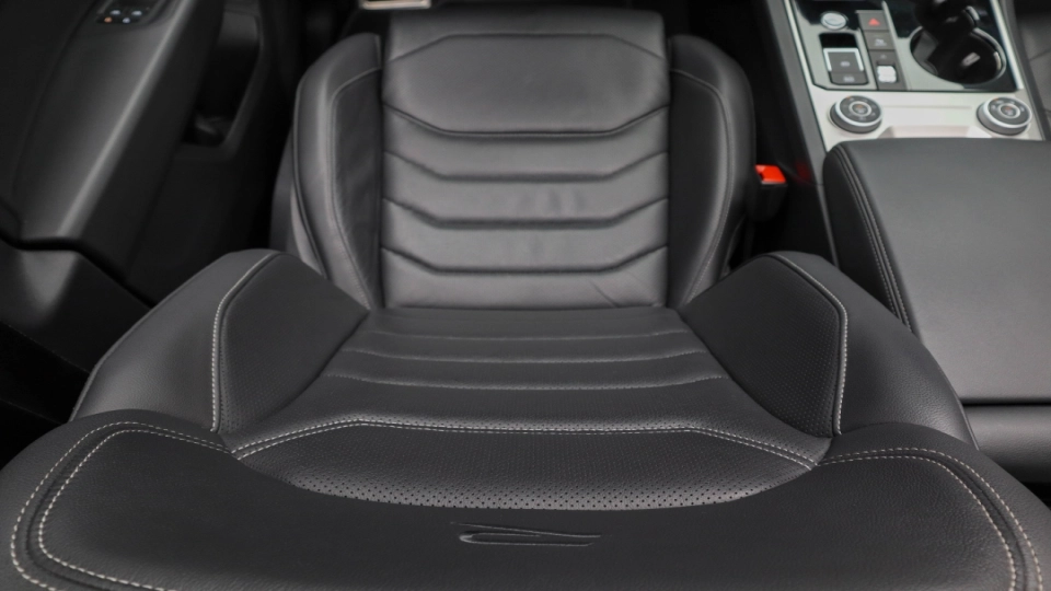 VW Touareg R Line 462 cai Panoramic IQ Light Ventilatie Keyless HeadUp - imaginea 30
