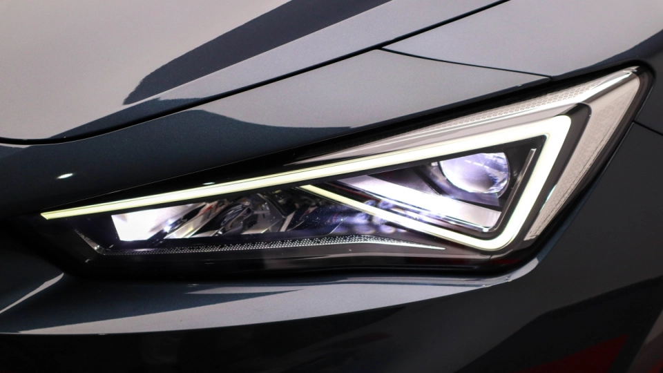 Cupra Formentor Hybrid ACC Piele LED Cockpit Carlig LaneAssist Memorii - imaginea 10