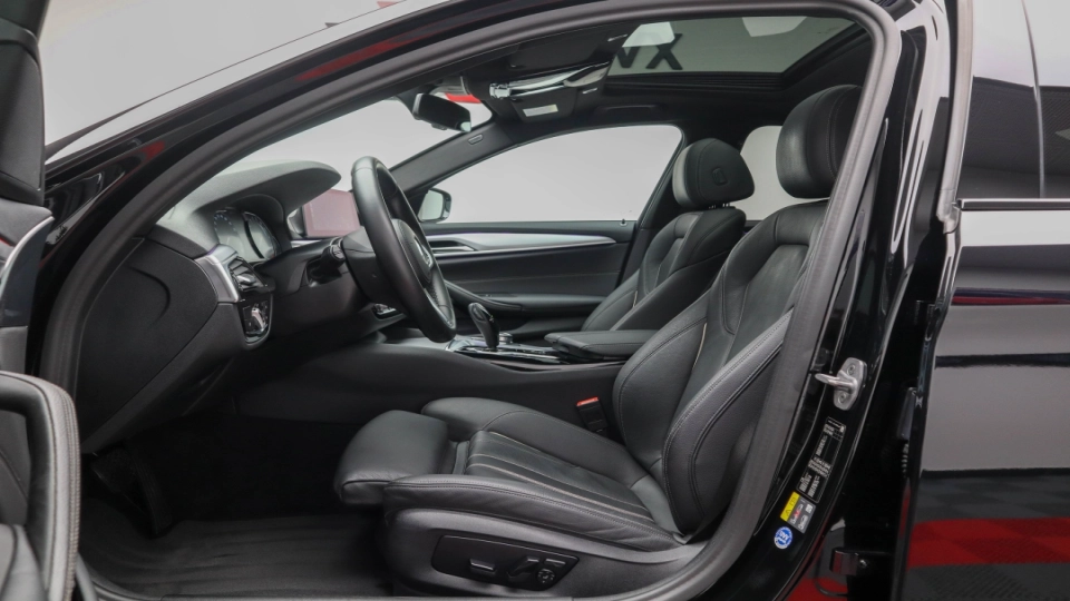 BMW 530e xDrive Automat Trapa Head Up Ambientale Faruri Laser Cockpit - imaginea 22