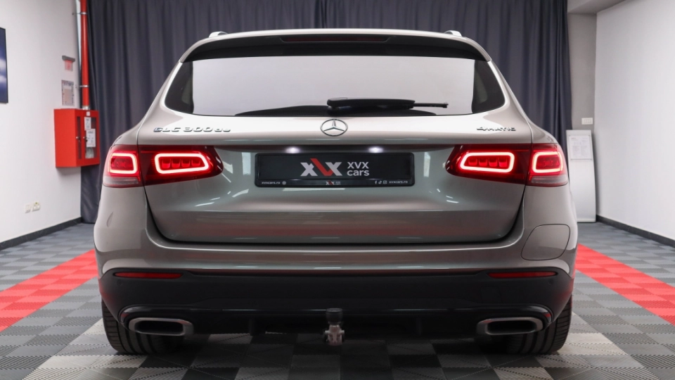 Mercedes GLC 300de Pachet AMG Panoramic Perne de Aer Keyless LED - imaginea 18