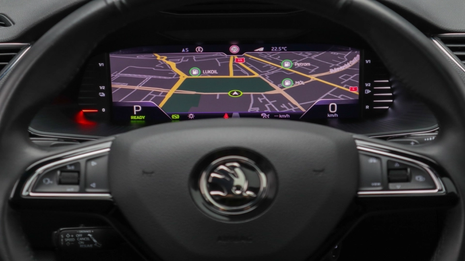 Skoda Superb Combi DSG PlugIn Pano Ventilatie Masaj Keyless ACC Matrix - imaginea 25