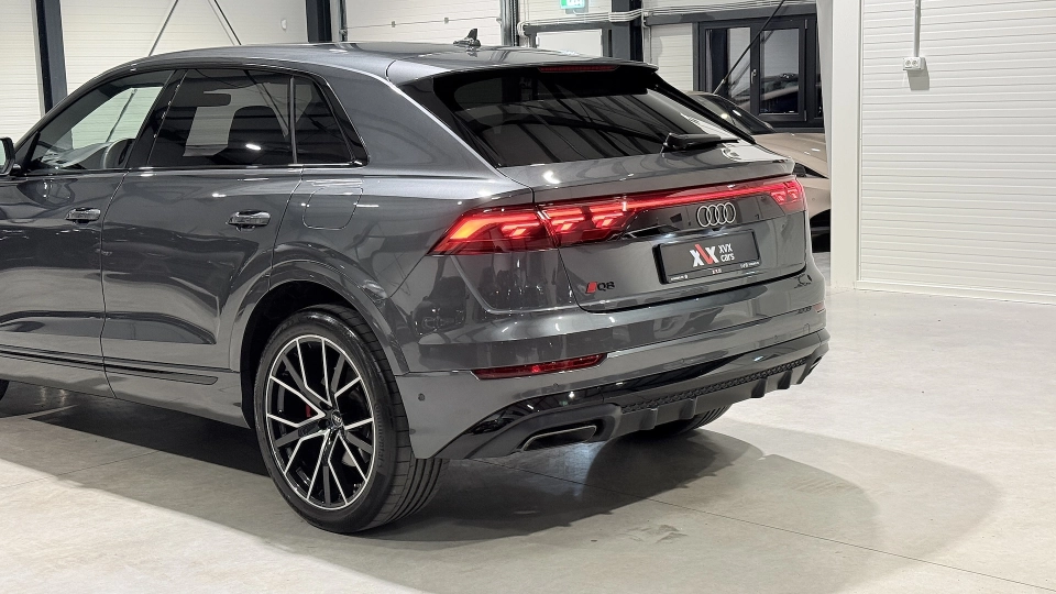 Audi Q8 55TFSIe S-Line Ventilatie B&O Matrix Trapa Punte viratoare - imaginea 12
