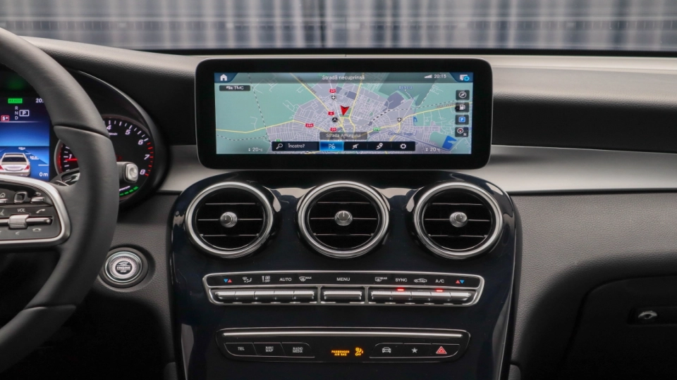 Mercedes GLC Aut 200 Benzina 4Matic LED Camera Navi Android/Apple - imaginea 32