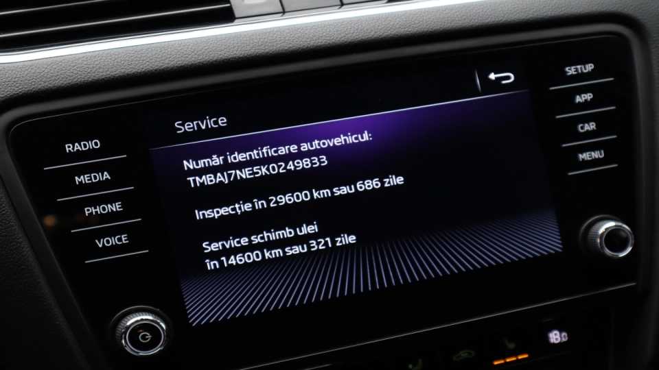 Skoda Octavia Style 2.0 TDI DSG Keyless LED Android/Apple - imaginea 36