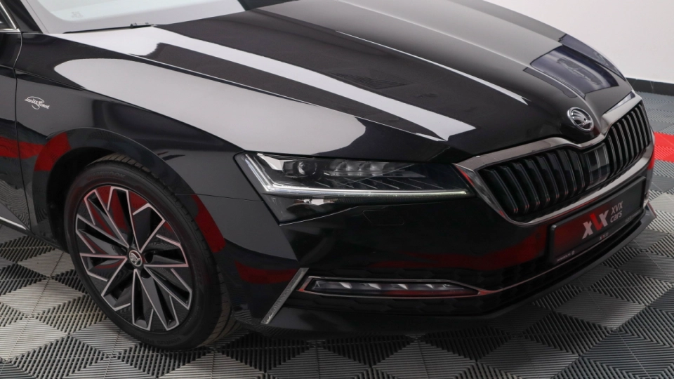 Skoda Superb 2.0TDI DSG Laurin&Klement Canton Crystal Lighting Webasto - imaginea 10