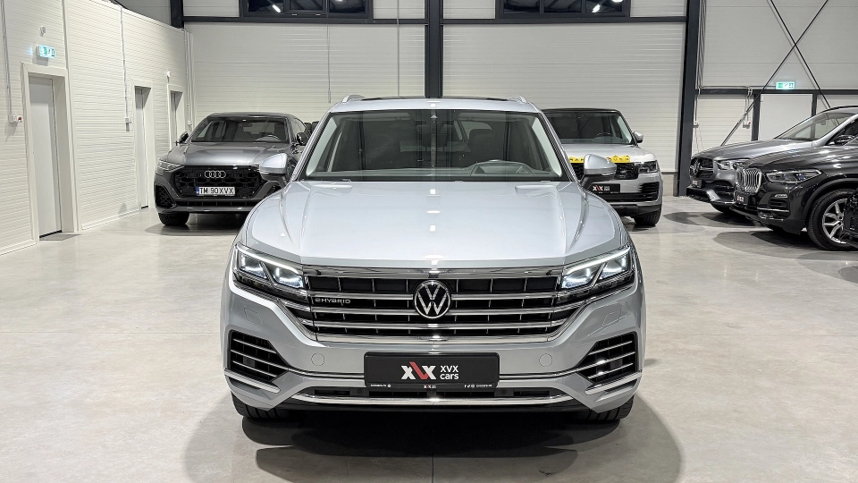 VW Touareg eHybrid Ventilatie Panoramic IQ Light Keyless Carlig - imaginea 9