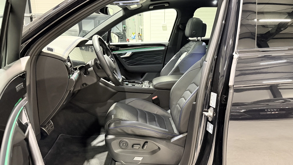 VW Touareg R Ventilatie Trapa Masaj Ambientale Incalzire Carlig - imaginea 6