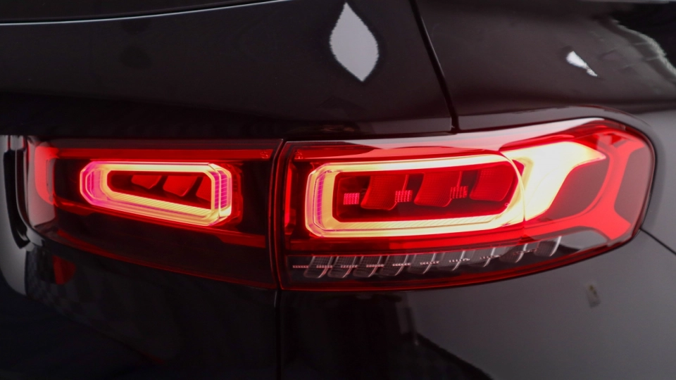Mercedes GLB 200d WideScreen ACC Camera LED 4Matic Scaune Ventilate - imaginea 5