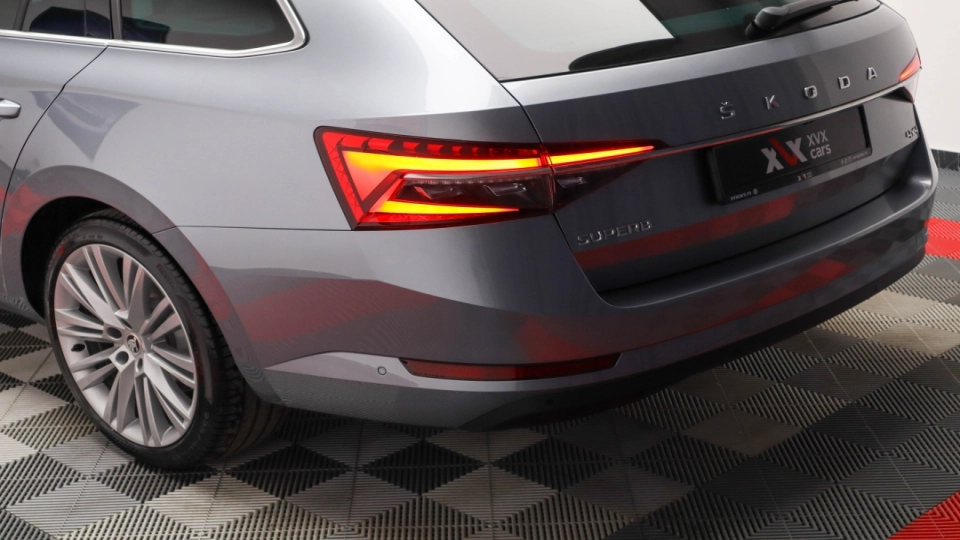 Skoda Superb DSG 4x4 Panoramic ACC Ventilatie BlindSpot Lane Cockpit - imaginea 19