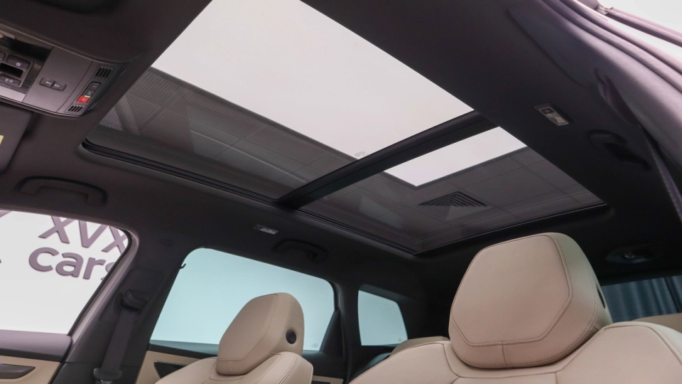 Skoda Karoq 1.5 TSI DSG Panoramic PieleCrem SideAss LED Ambientale - imaginea 8