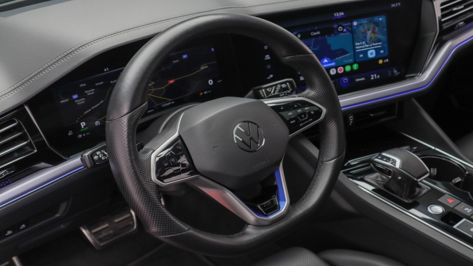 VW Touareg R Line 462 cai Panoramic IQ Light Ventilatie Keyless HeadUp - imaginea 36