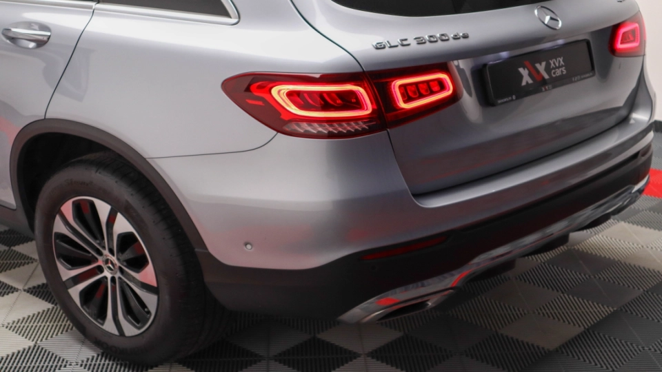 Mercedes GLC 300de 4x4 Aut Panoramic HeadUp MultiBeam LED Ambientale - imaginea 19