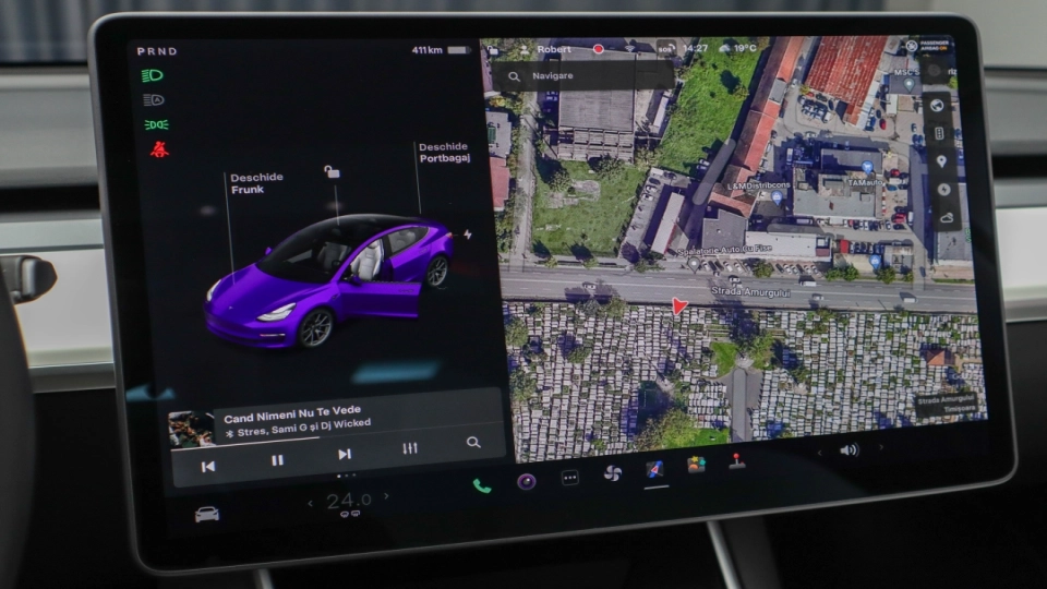 Tesla 3 LongRange DualMotor Piele Alba Garantie pana in 2028 - imaginea 32