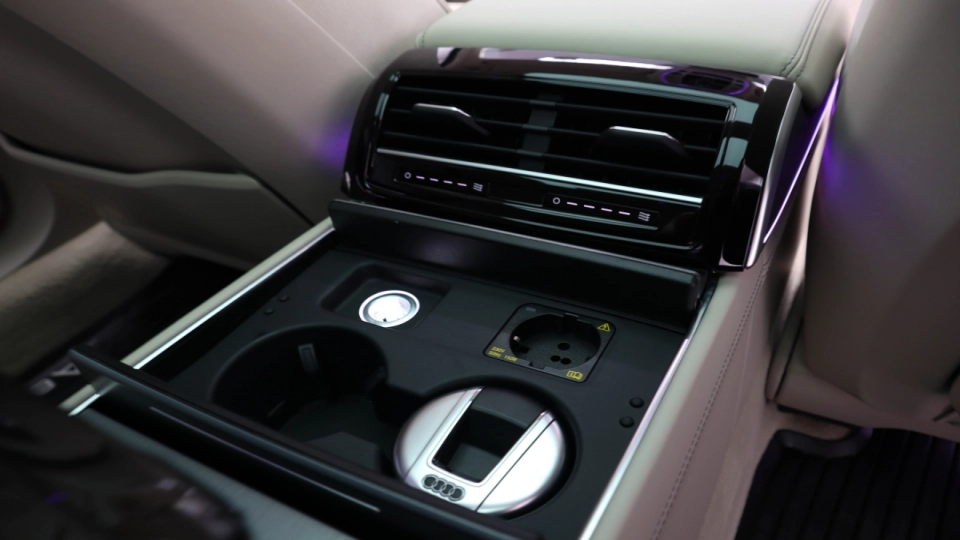 Audi A8L 55TFSI Matrix Laser B&O Pano Individual - imaginea 34