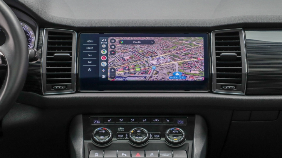 Skoda Kodiaq Estate 2.0 TDI DSG 4x4 Panoramic Keyless Go/Entry Canton - imaginea 33