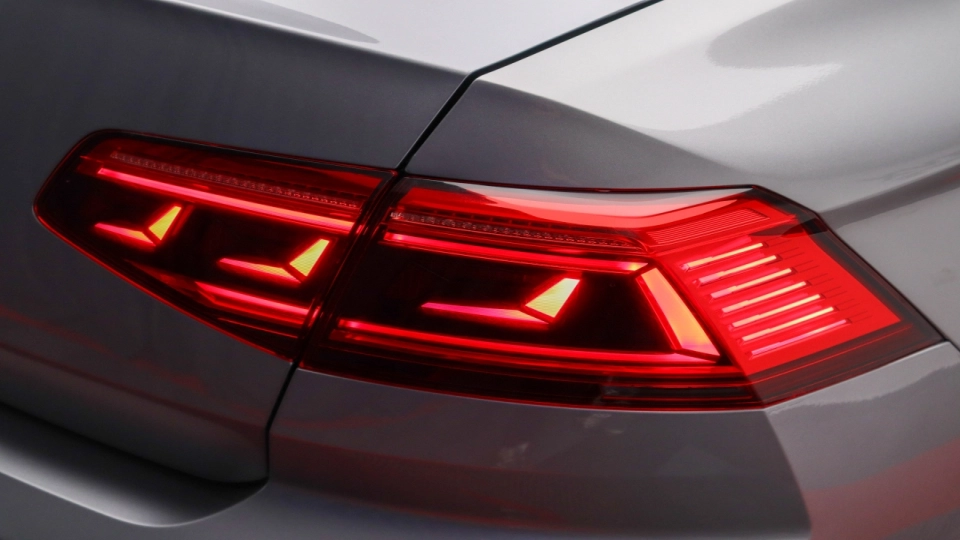 VW Passat Facelift 2.0 TDI DSG IQ Light Parktronic ACC VirtualCockpit  - imaginea 14