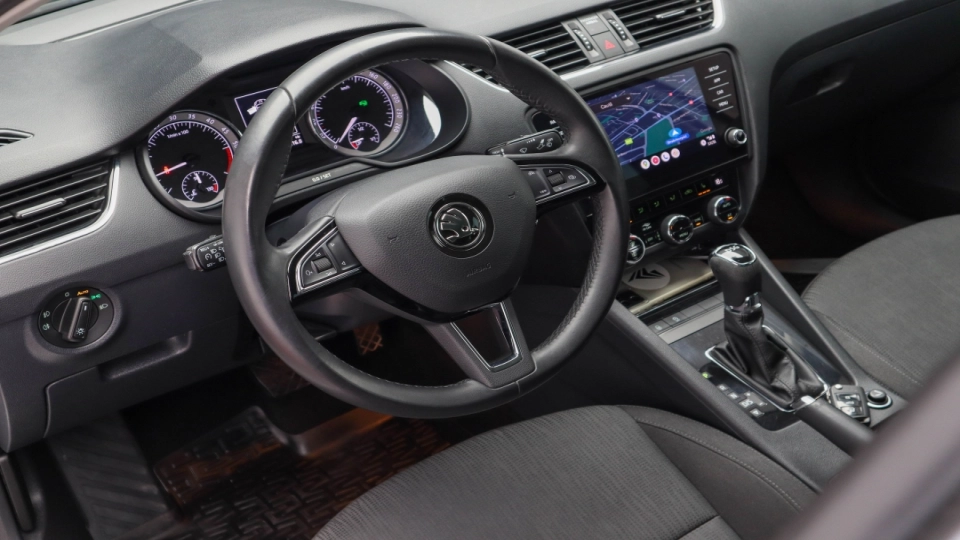 Skoda Octavia Style 2.0 TDI DSG Keyless LED Android/Apple - imaginea 28