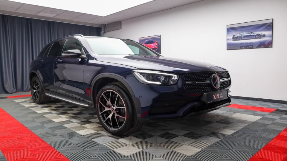 Mercedes GLC AMG 300e Panoramic MultiBeamLED Carbon PachAsistentaFull - imaginea 2