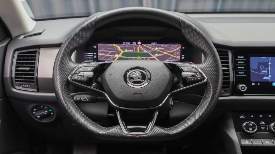 Skoda Kodiaq 2.0 TDI DSG Cockpit Lane BlindSpot ACC Ambientale Keyless - imaginea 24