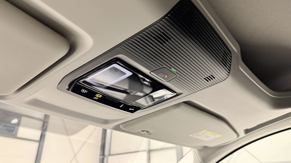 Volkswagen Caddy 2.0 Diesel 102 cai Apple CarPlay Senzori Parcare - imaginea 35