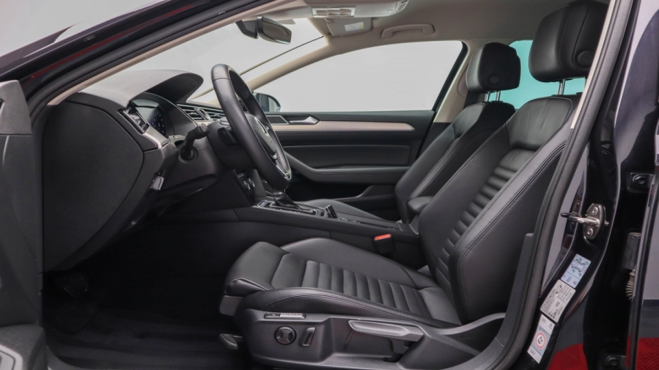 Volkswagen Passat 2.0 TDI DSG 4MOTION V.Cockpit Side/Lane Assist Masaj - imaginea 20