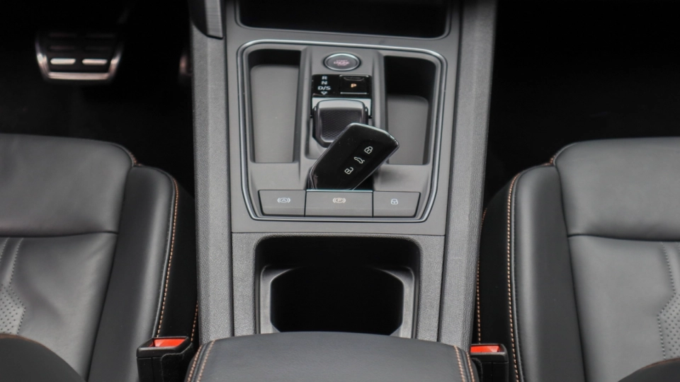 Cupra Formentor Hybrid ACC Piele LED Cockpit Carlig LaneAssist Memorii - imaginea 33