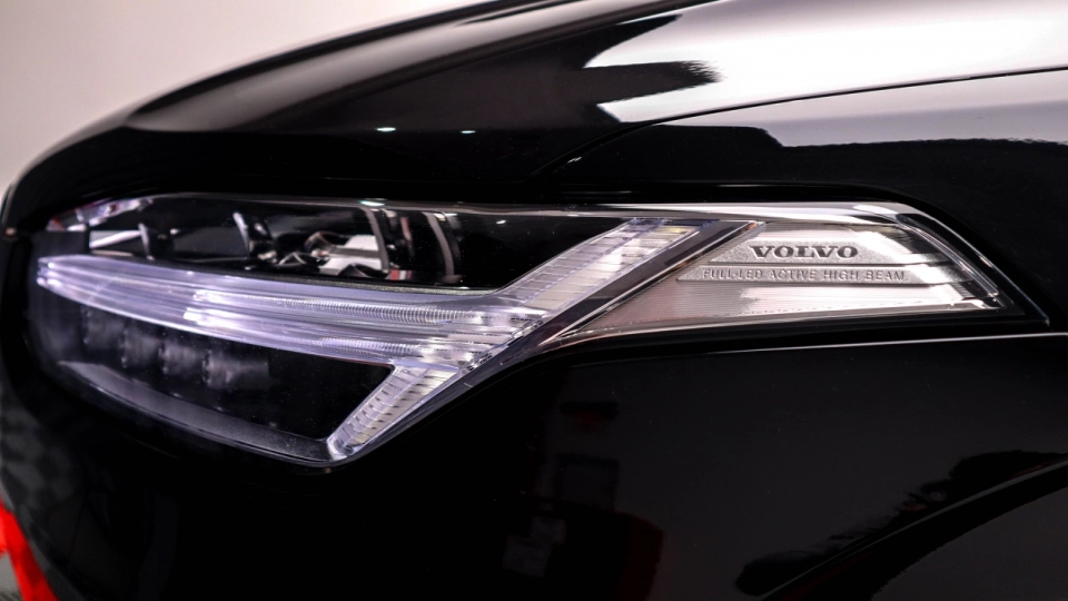 Volvo XC 90 B5 MomentumPro AWD Thor Hammer LED Camera Keyless Go/Entry - imaginea 8