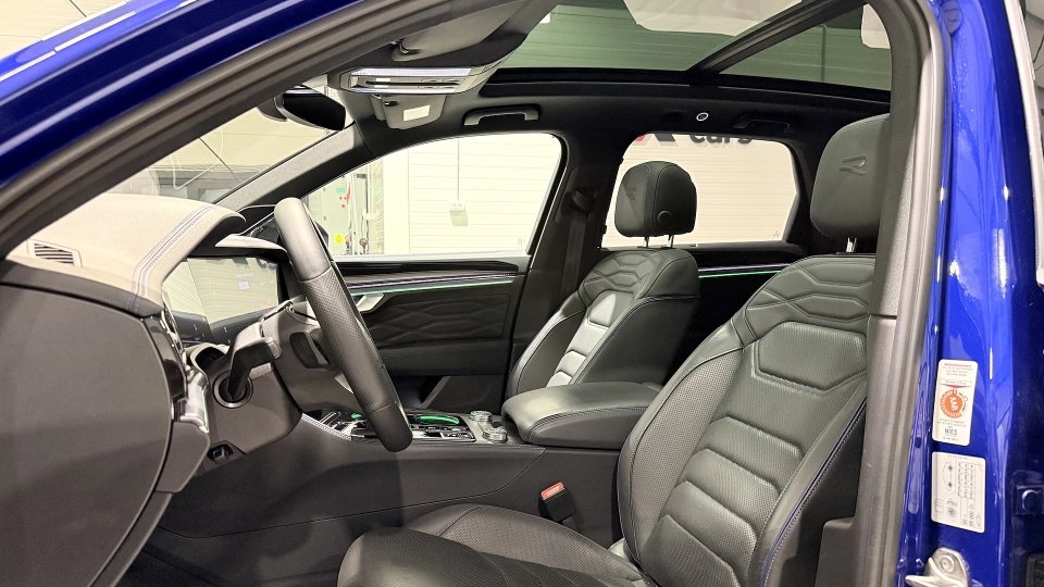 Volkswagen Touareg R Facelift / Ventilatie / Incalzire / Memorii - imaginea 23