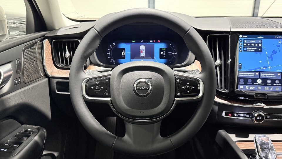 Volvo XC60 T8 Recharge Ultimate Ventilatie Masaj Camere 360 - imaginea 5
