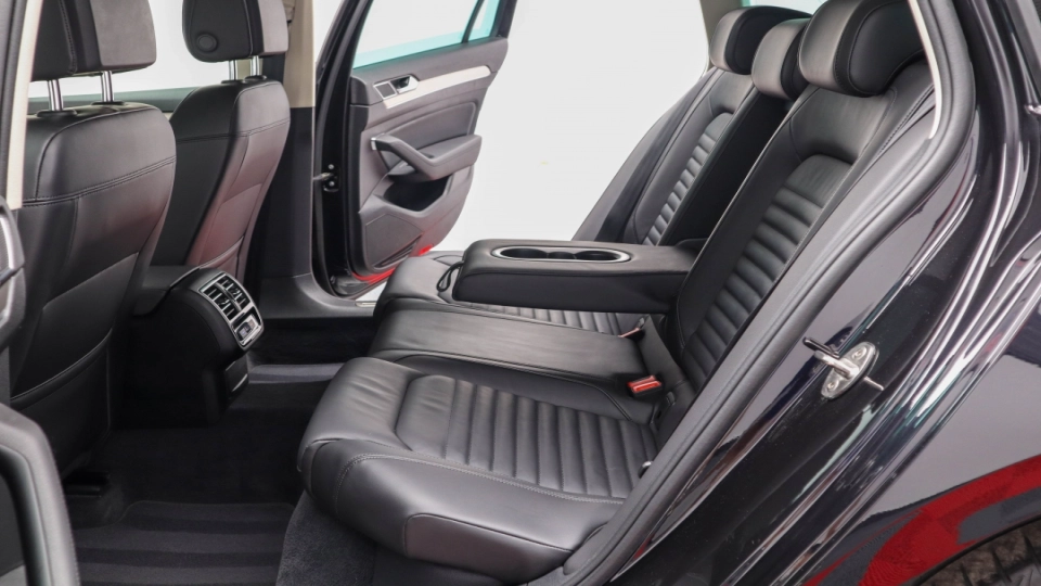 Volkswagen Passat 2.0 TDI DSG 4MOTION V.Cockpit Side/Lane Assist Masaj - imaginea 21