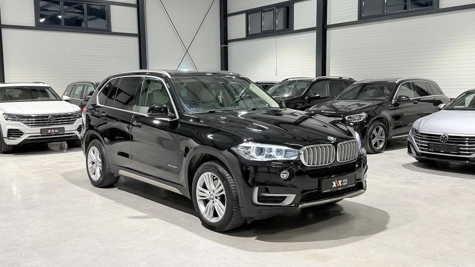 BMW X5 30d XDrive - Interior alb - Panoramic - Navi - Ambientale - imaginea 2