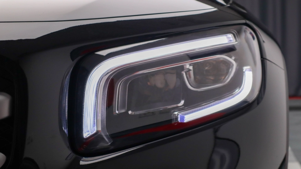 Mercedes GLB 200d WideScreen ACC Camera LED 4Matic Scaune Ventilate - imaginea 13