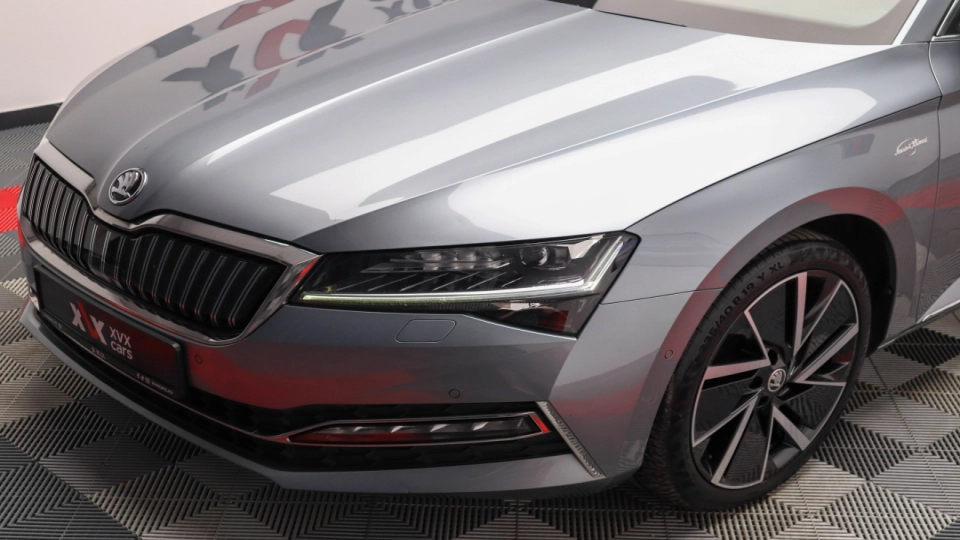 Skoda Superb Combi PlugIn DSG Laurin&Klement Matrix Webasto Ambientale - imaginea 14
