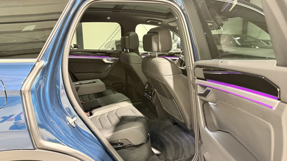 VW Touareg eHybrid Masaj Ventilatie Panoramic IQ Light Keyless Carlig - imaginea 25