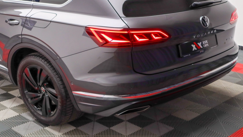 VW Touareg eHybrid Masaj Ventilatie Panoramic IQ Light Keyless Carlig - imaginea 20