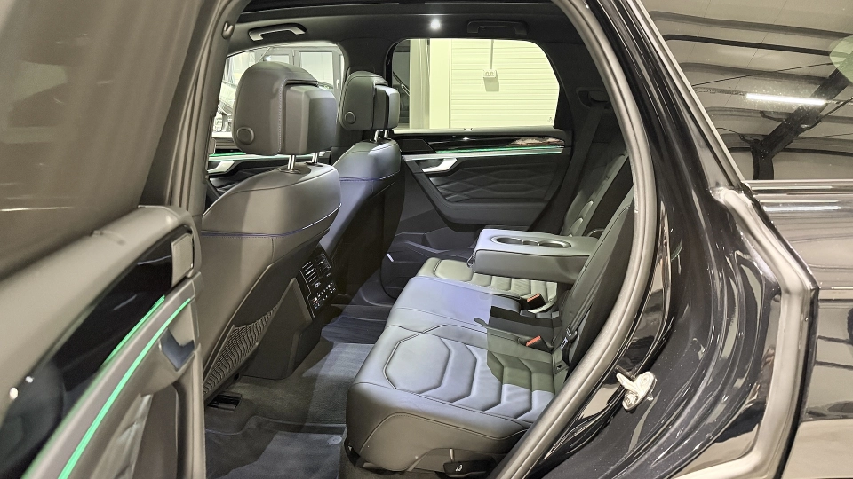 VW Touareg R Ventilatie Trapa Masaj Ambientale Incalzire Carlig - imaginea 23