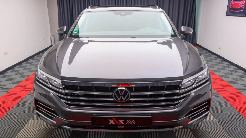 VW Touareg eHybrid Masaj Ventilatie Panoramic IQ Light Keyless Carlig - imaginea 10