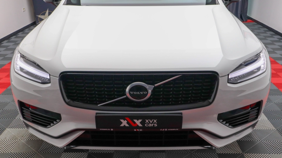 Volvo XC 90 T8 Aut. R-Design 7 Locuri Masaj Ventilatie Keyless 4x4 ACC - imaginea 10