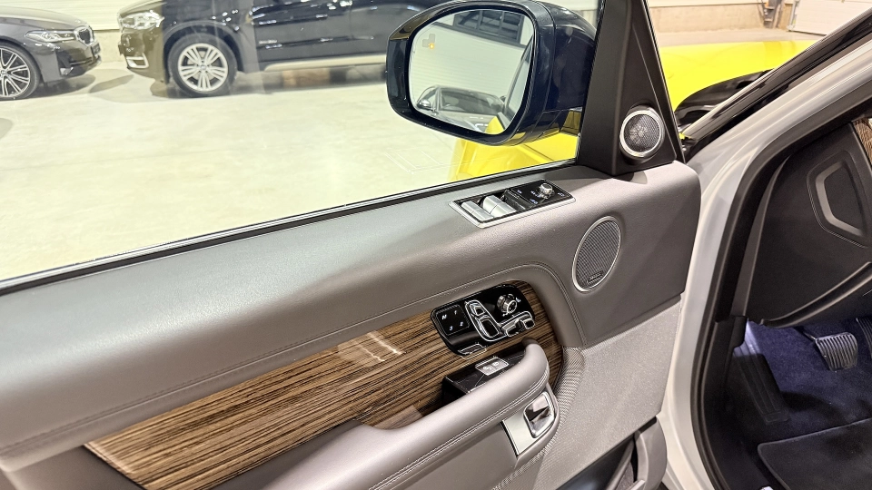 Range Rover Vogue - P400e - Meridian - ACC - imaginea 21